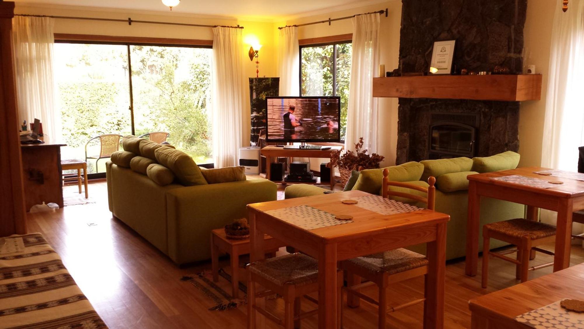 Frontera Pucon Hostel B&B المظهر الخارجي الصورة