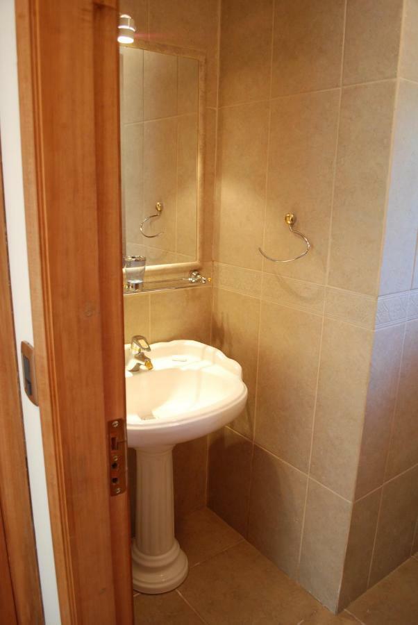Frontera Pucon Hostel B&B الغرفة الصورة