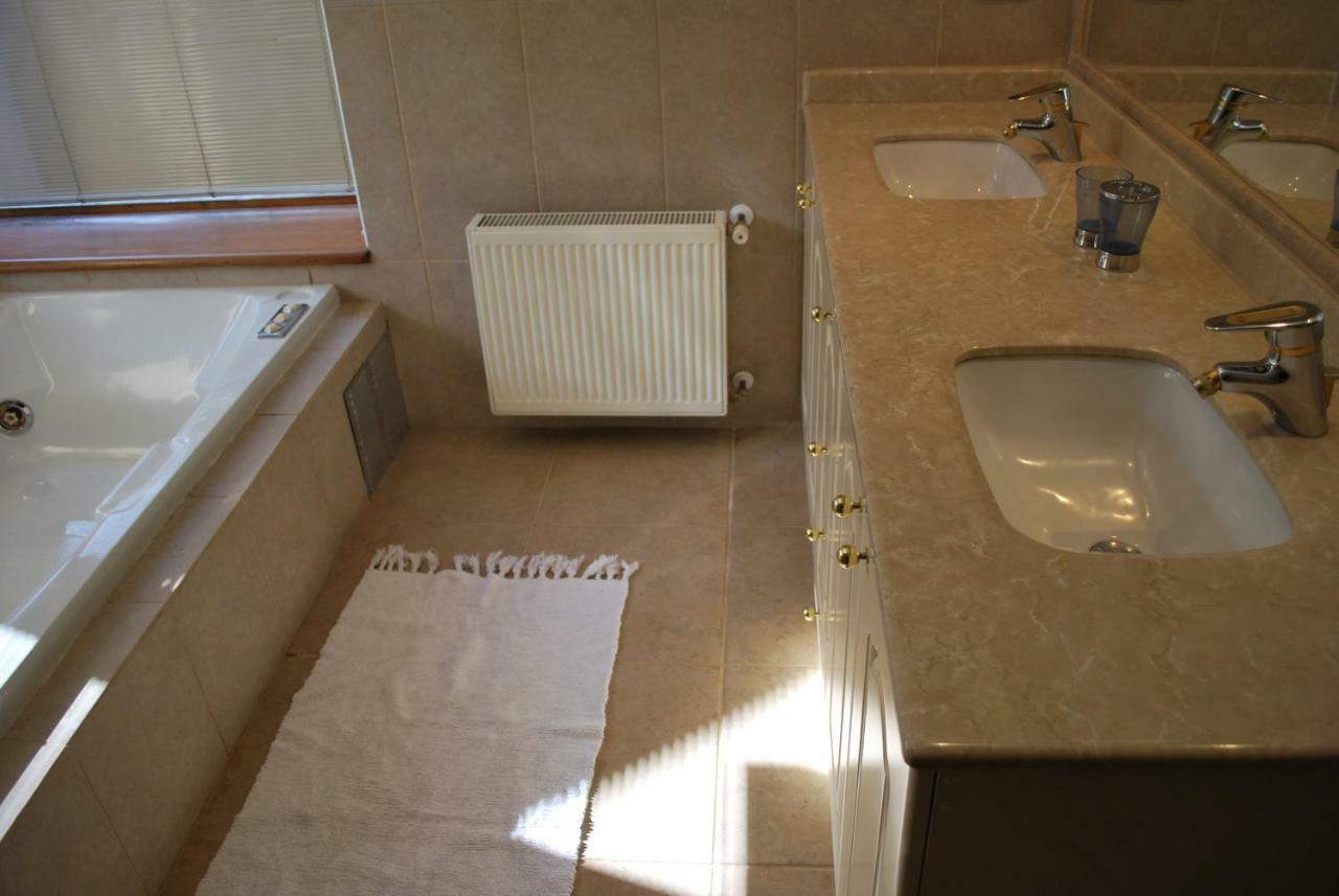 Frontera Pucon Hostel B&B الغرفة الصورة
